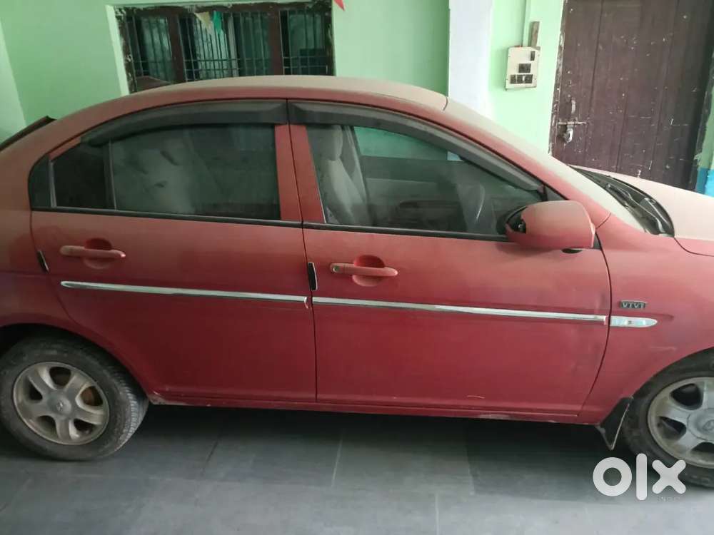 Hyundai Verna 2010 Petrol 90000 Km Driven