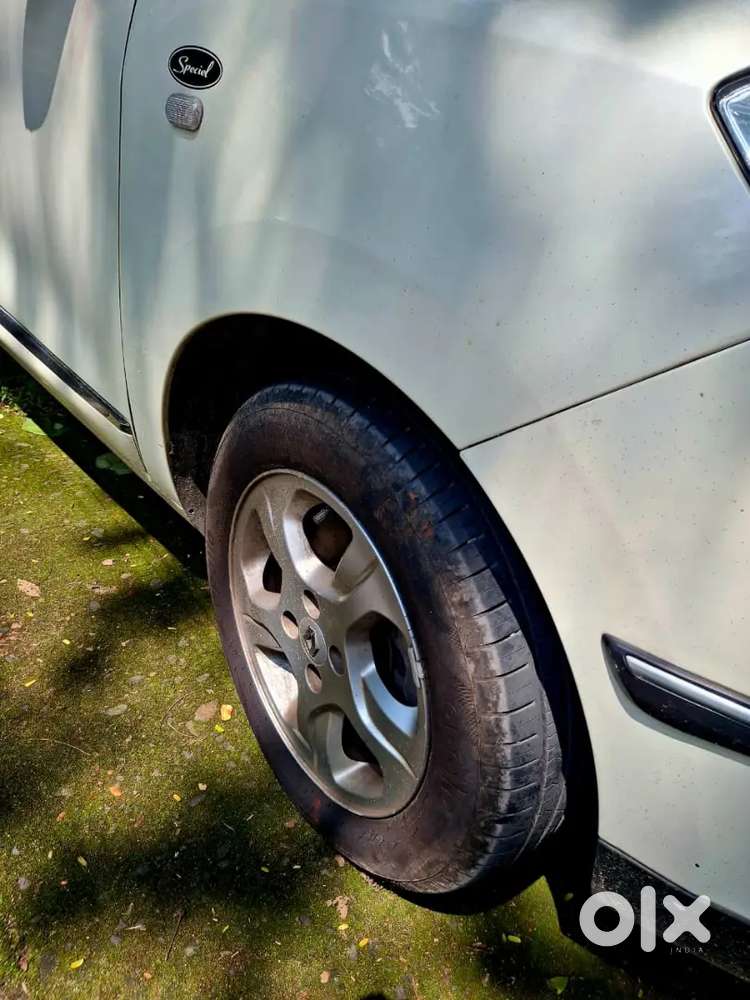 8 Seater Renault Lodgy 2015 Diesel 33000 Km Driven