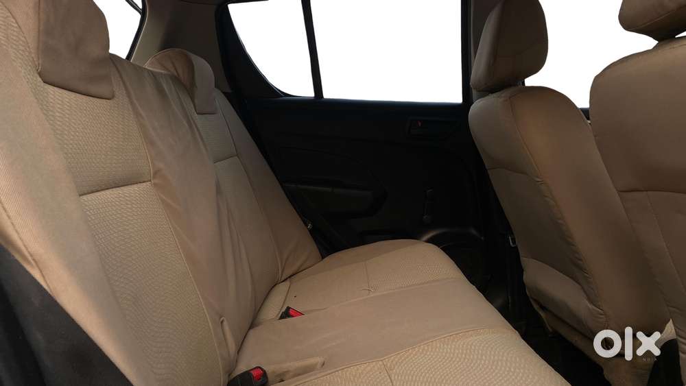 Maruti Suzuki Swift Lxi, 2015, Petrol