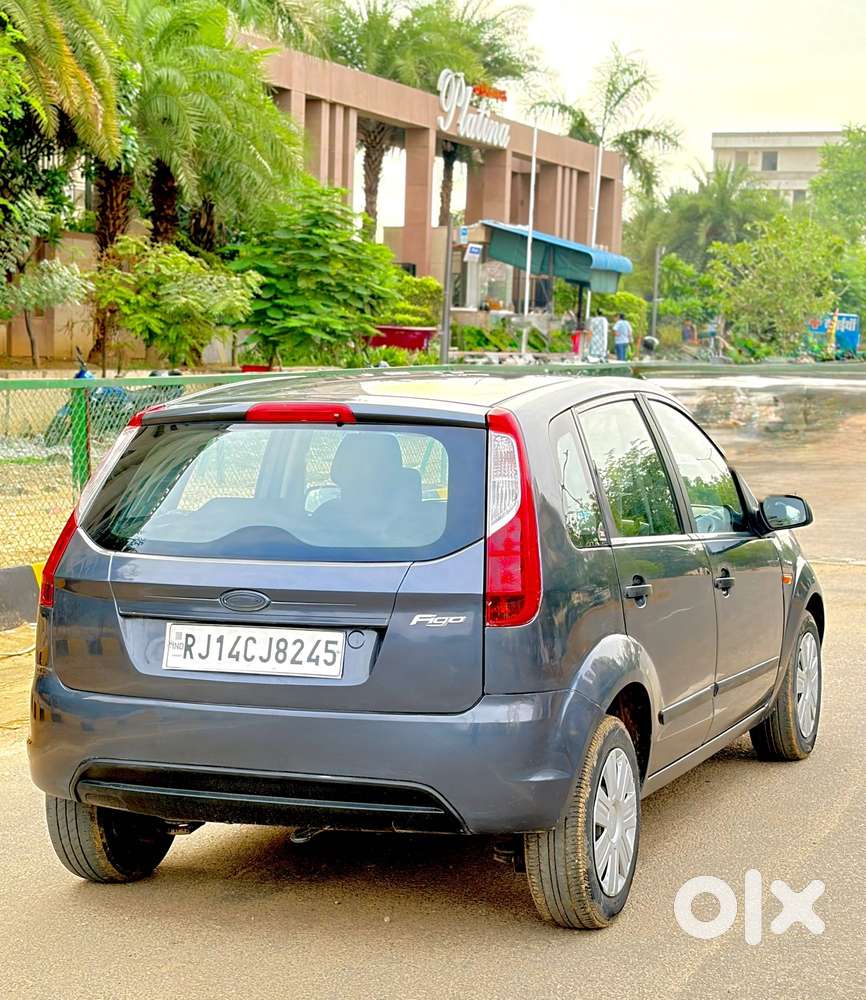 Ford Figo 1.5d Titanium Mt, 2010, Petrol