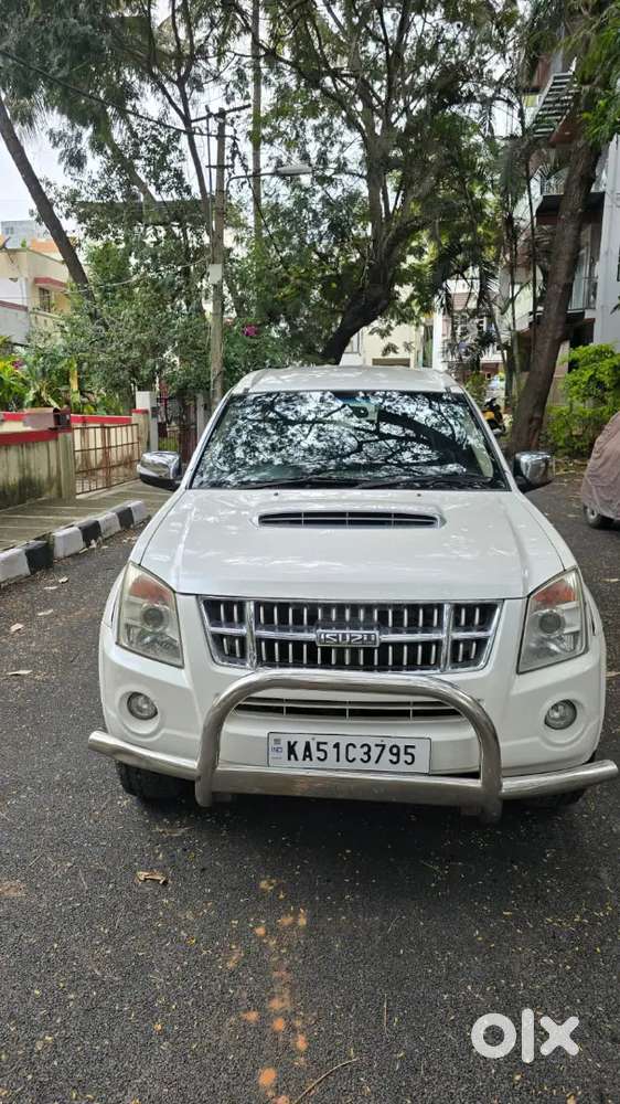 Isuzu Mu 7 2015 Diesel Well Maintained