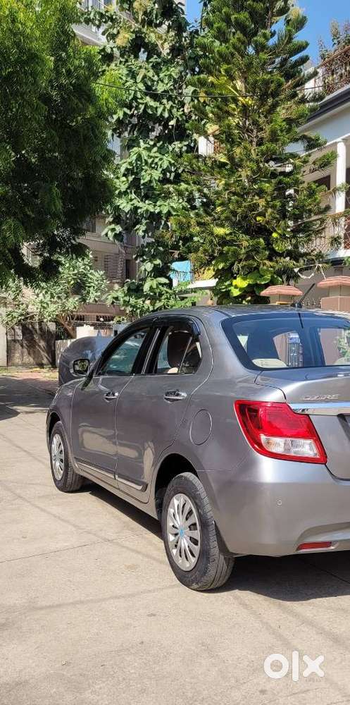 Maruti Suzuki Dzire 1.2 Vxi Amt, 2022