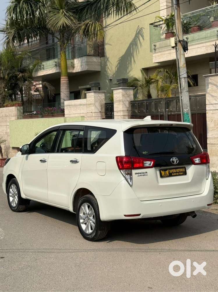 Toyota Innova Crysta 2.4 V 7 Str, 2017, Diesel