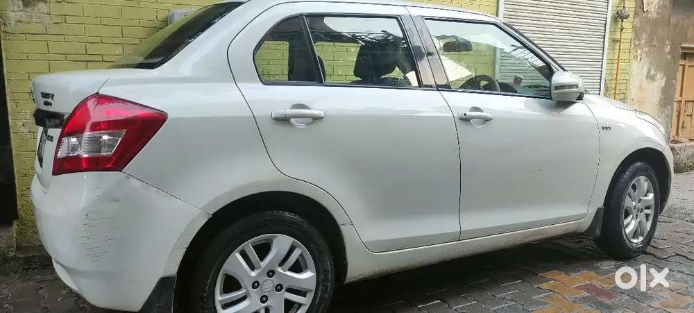 Maruti Suzuki Dzire 1.2 Zxi 2012