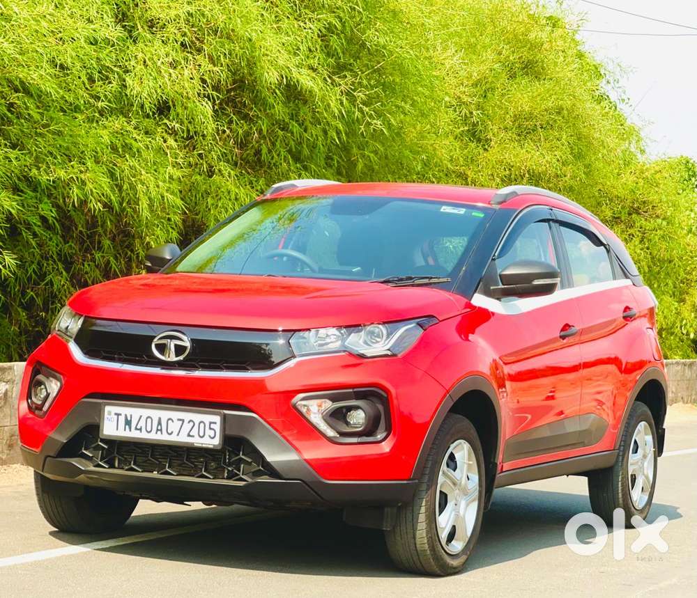 Tata Nexon 1.2 Revotron Xta, 2023, Petrol