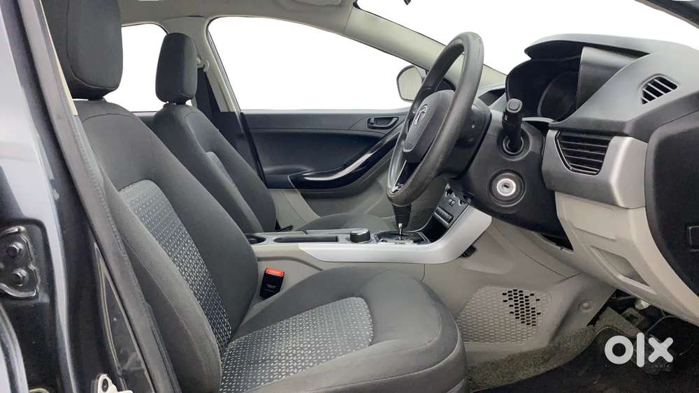 Tata Nexon 1.2 Revotron Xma, 2018, Petrol