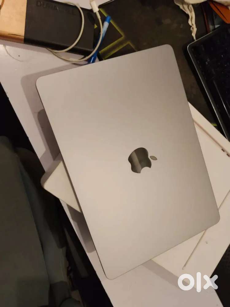 M4 air Macbook 16/256gb GOLDEN