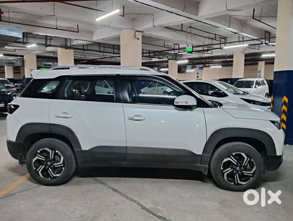 Maruti Suzuki Brezza 1.5 Zxi At Smart Hybrid, 2022, Petrol