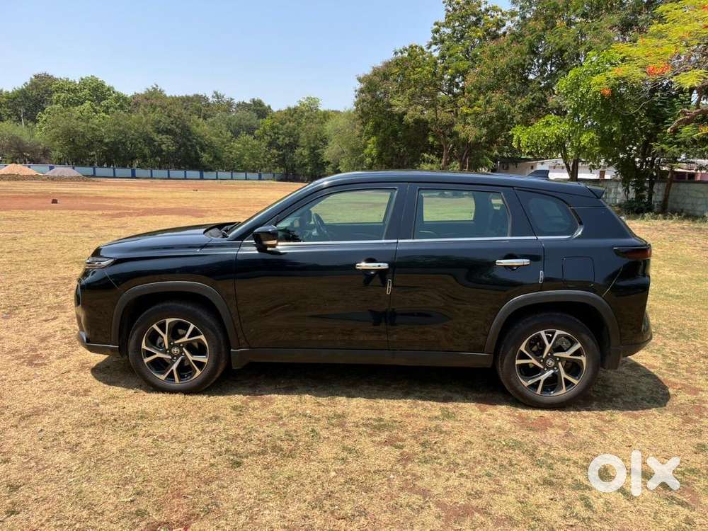 Toyota Urban Cruiser Hyryder 2024 Showroom Condition