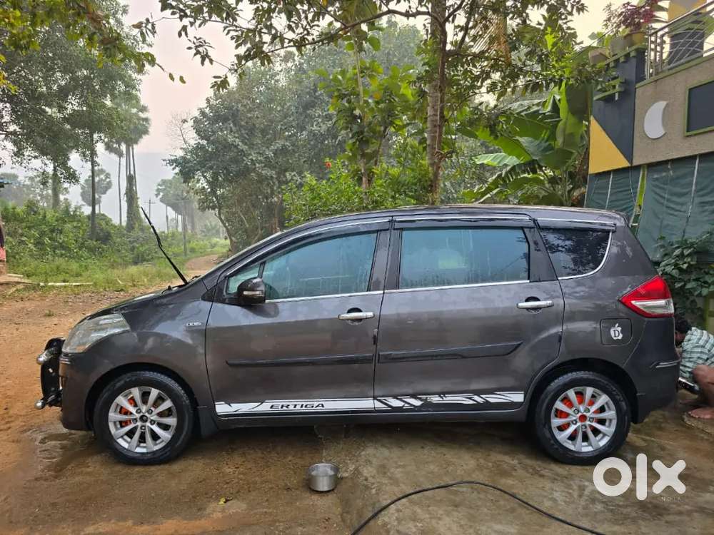 Maruti Ertiga Zdi 2012