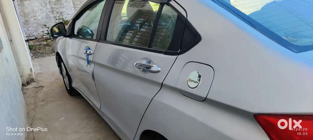 Honda City 2014 Diesel 76000 Km Driven With Sunroof
