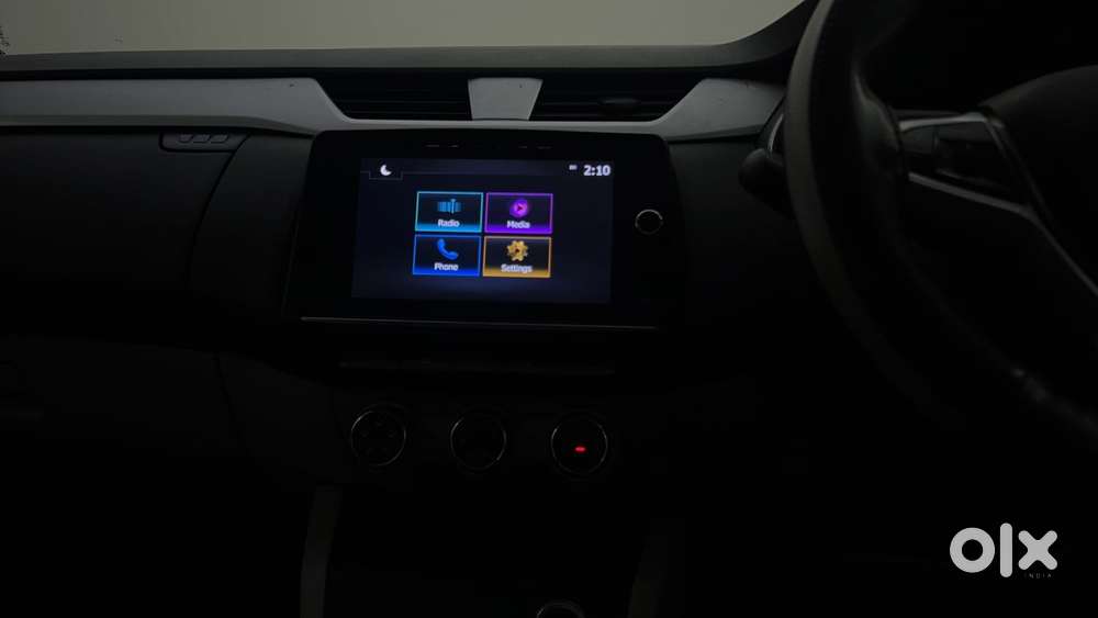 Renault Triber Rxz Easy-r Amt Dual Tone, 2022, Petrol