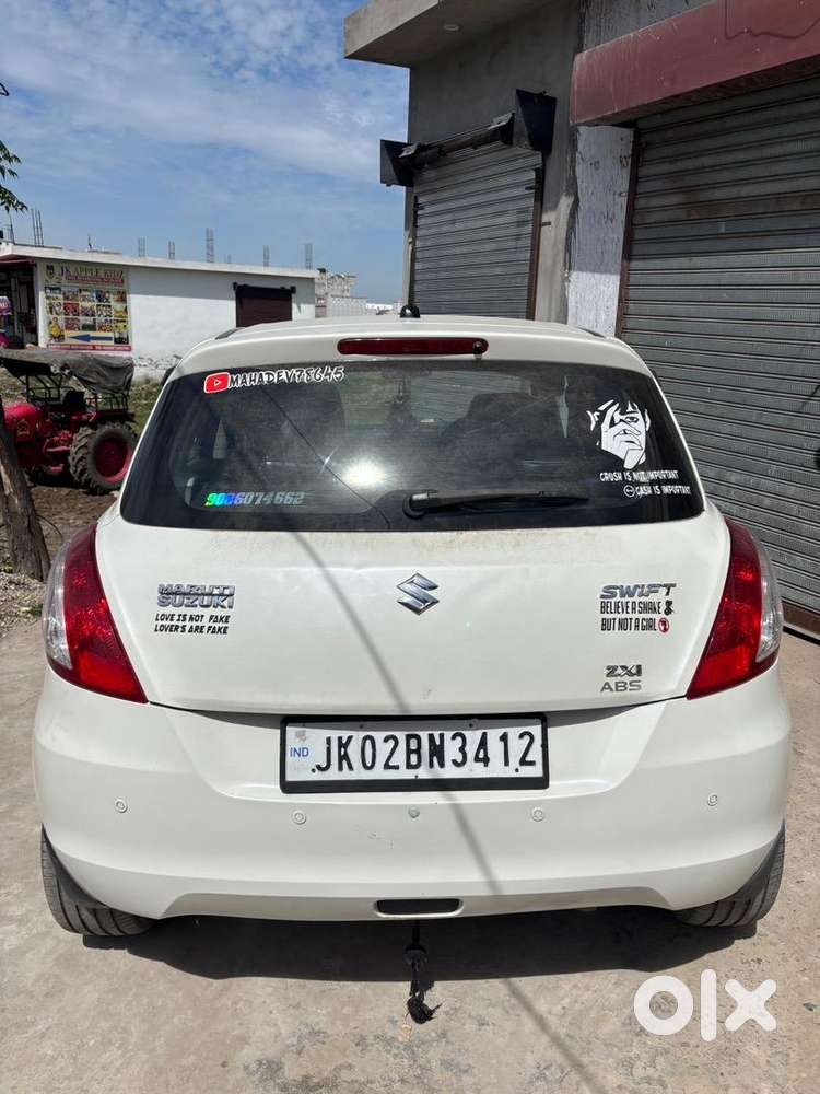 Maruti Suzuki Swift 2015 Petrol Well Maintained