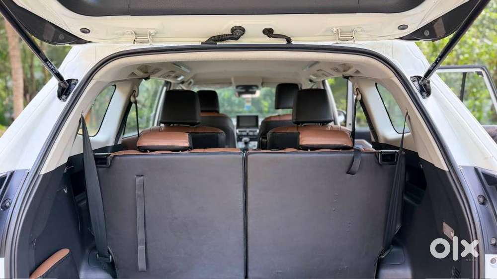 Toyota Innova Hycross 2.0 Vx Hybrid 8 Str, 2023, Petrol