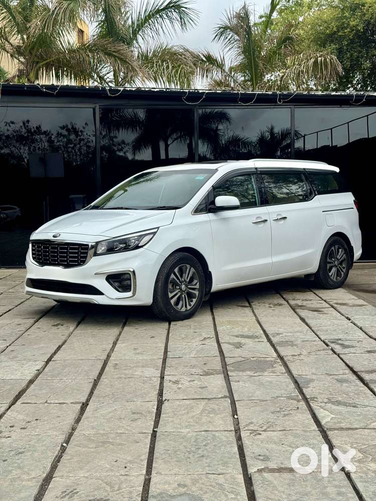 Kia Carnival Premium, 2020, Diesel
