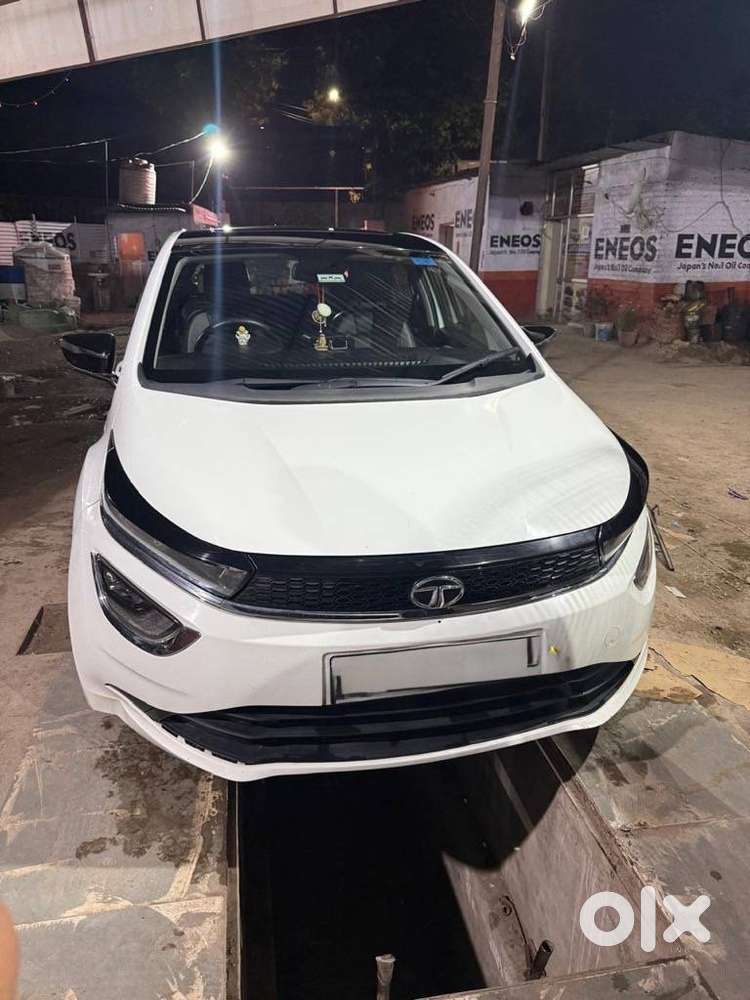 Tata Altroz Dca Xz+s 2023 Petrol Good Condition, Well Maintained