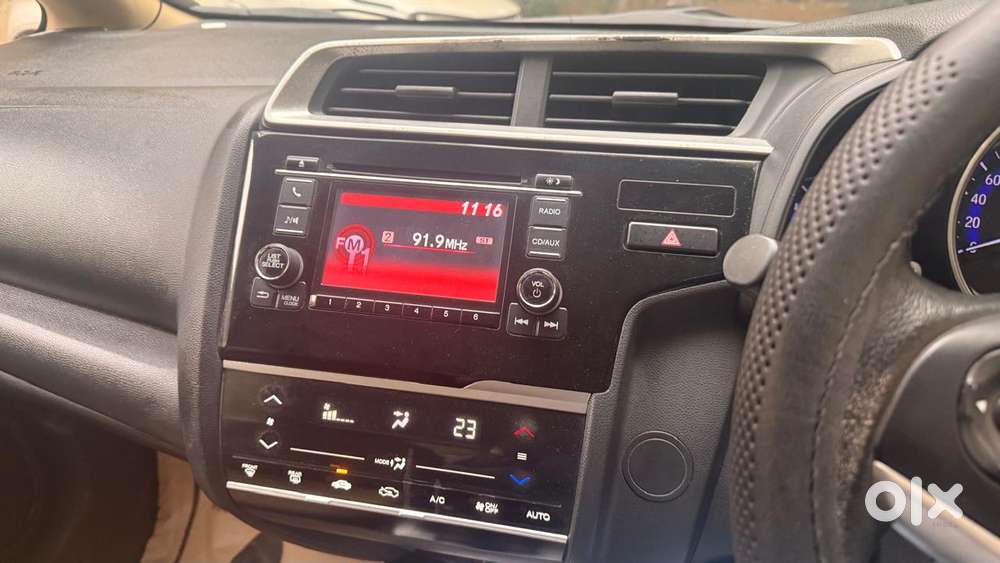 Honda Jazz V Automatic, 2016, Petrol