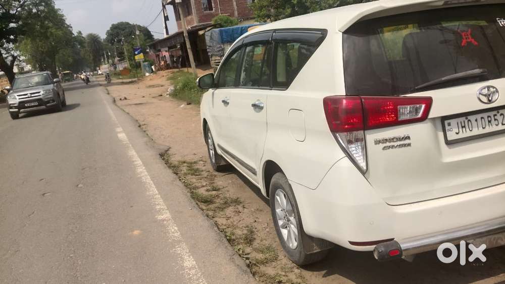 Toyota Innova Crysta