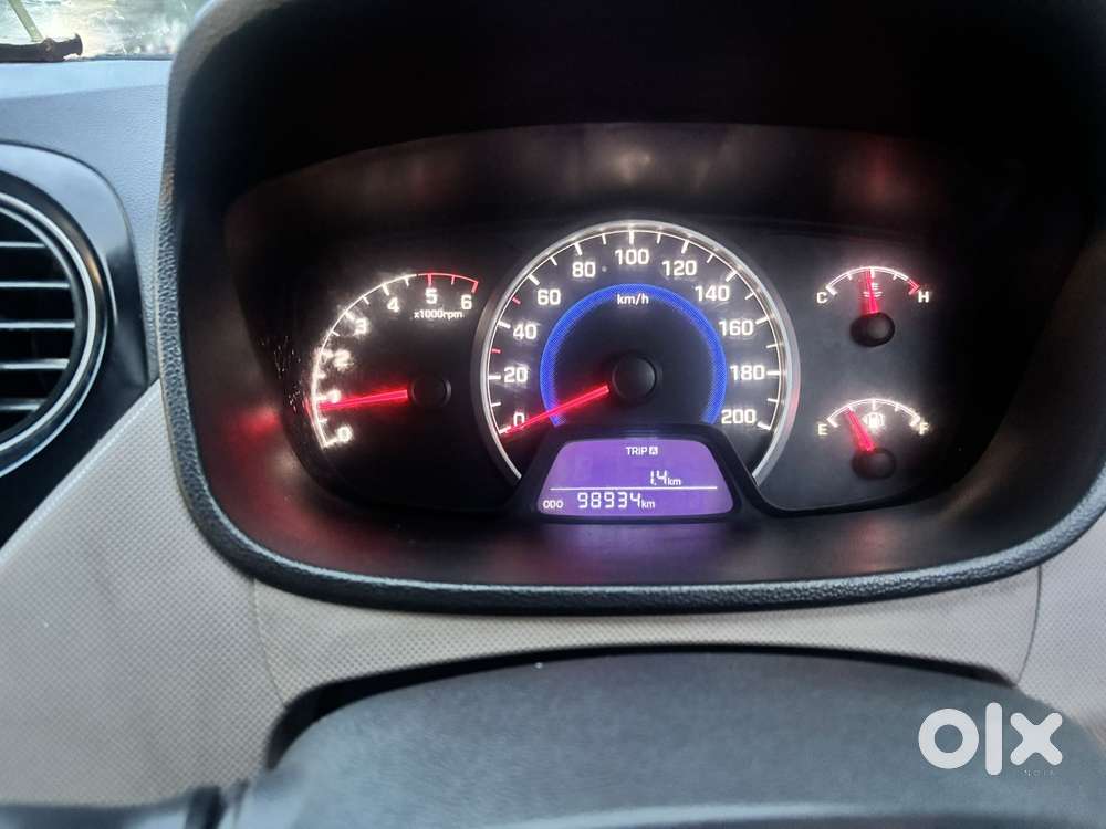 Hyundai Grand I10 Sportz, 2015, Diesel