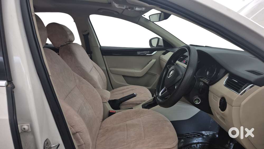 Skoda Octavia 1.8 Tsi At Style Plus, 2017, Petrol