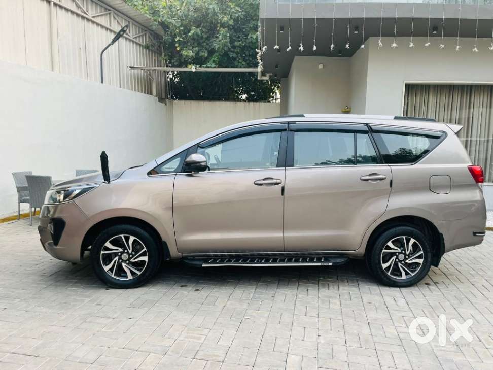 Toyota Innova Crysta 2.7 Gx At, 2019, Petrol