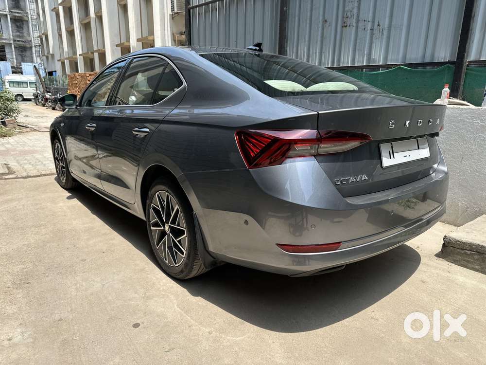 Skoda Octavia 2.0 L K Tsi At, 2022, Petrol