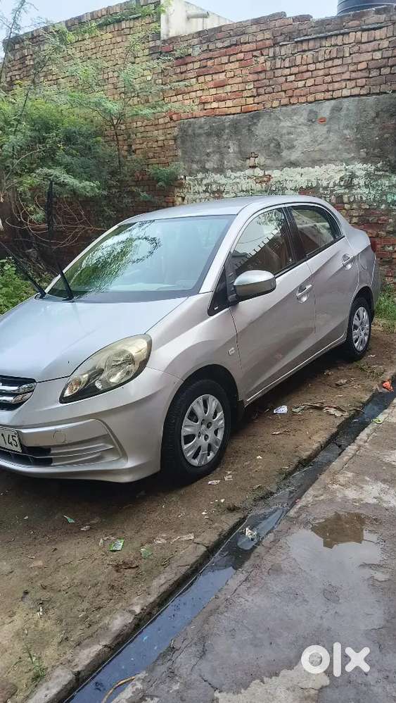 Honda Amaze 2014 Cng & Hybrids Well Maintained