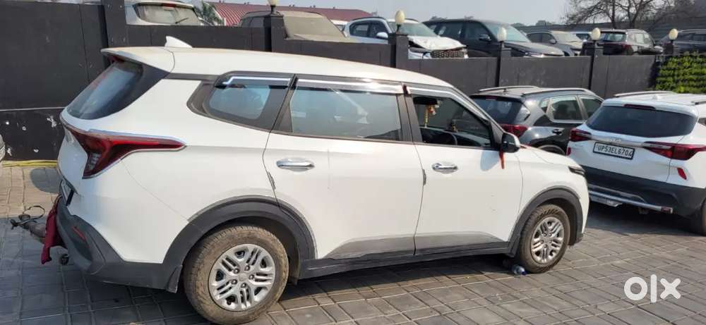 Kia Carens 1.5 Premium 2024