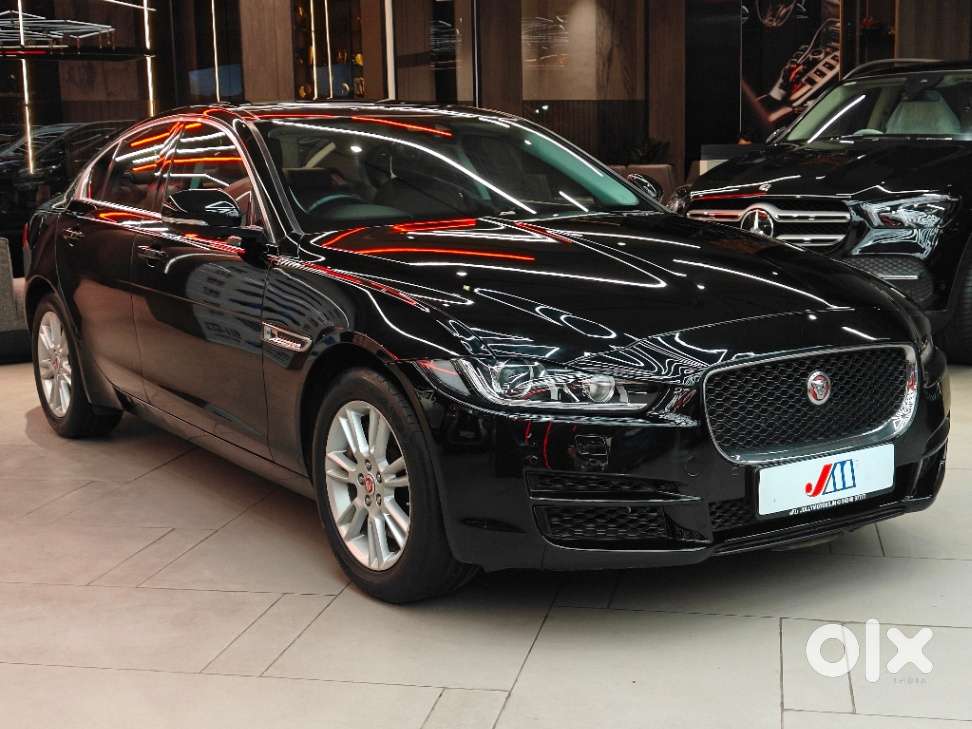 Jaguar Xe Portfolio, 2019, Petrol