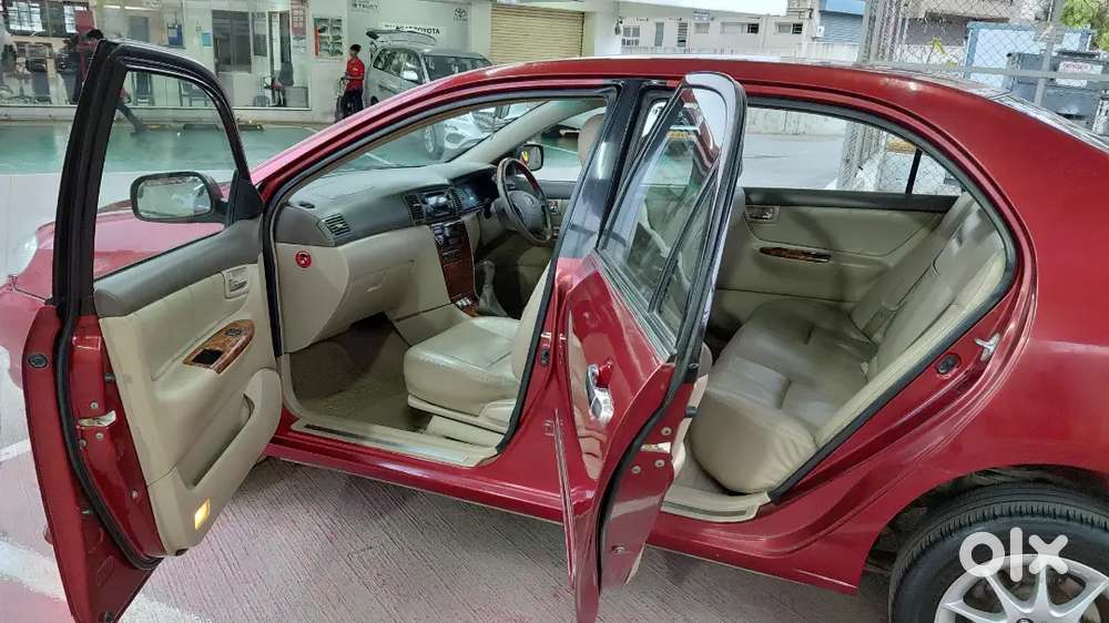 Toyota Corolla Altis 2014 Petrol Well Maintained