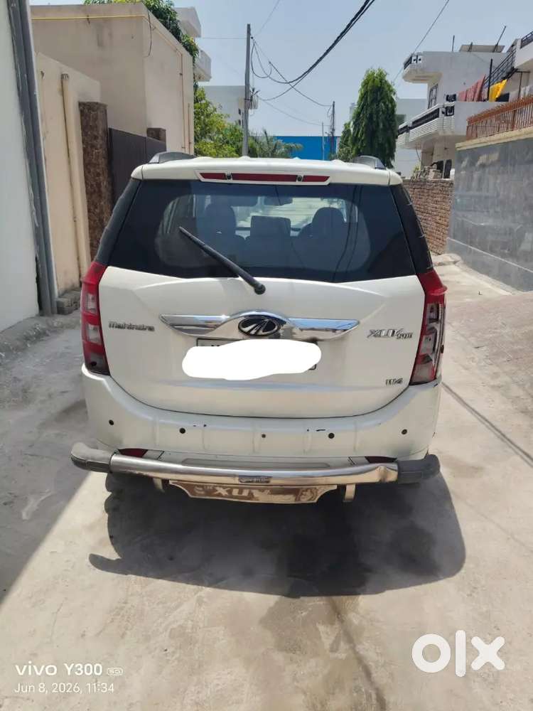 Mahindra Xuv500 Diesel Good Condition With Zero Deep Insurance