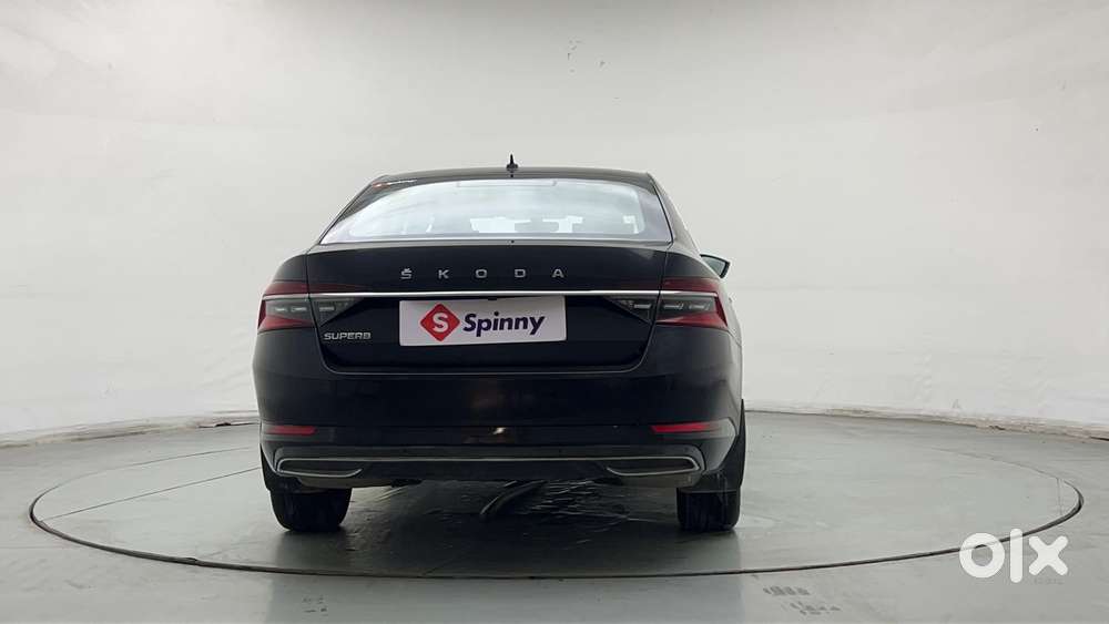 Skoda Superb L&k 1.8 Tsi At, 2022, Petrol