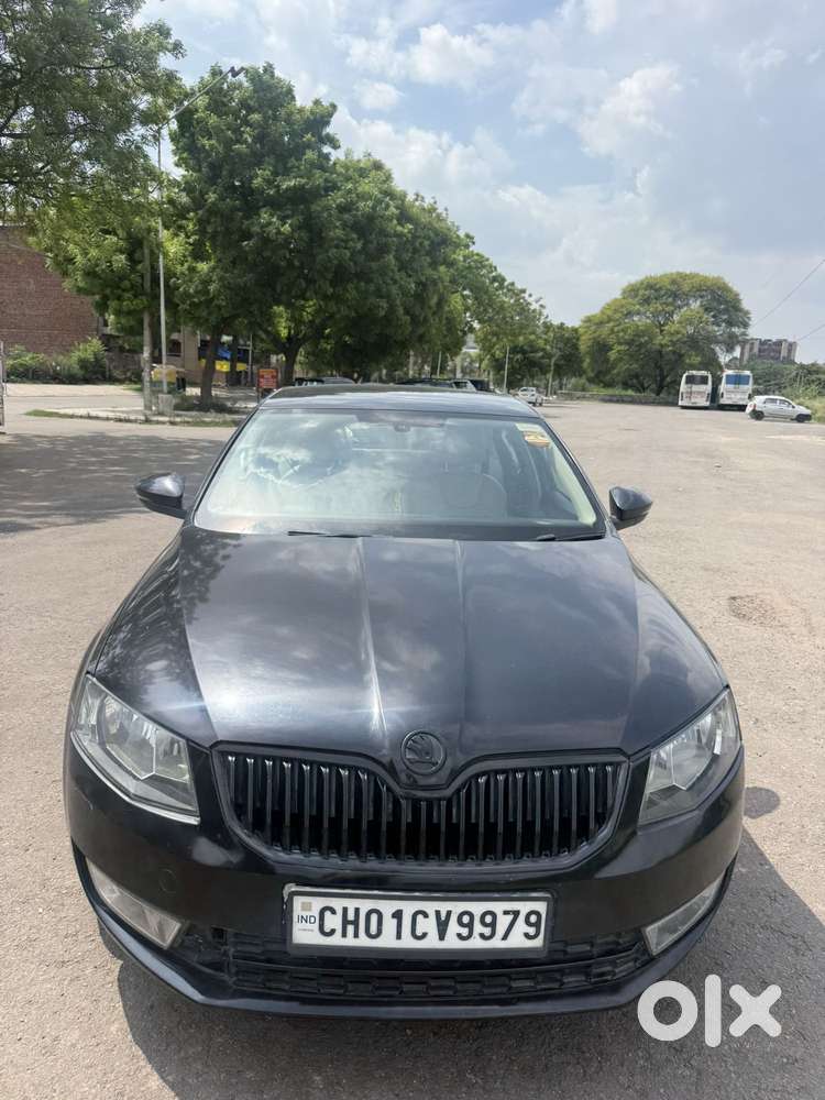 Skoda Octavia Ambition 2.0 Tdi At, 2014, Diesel