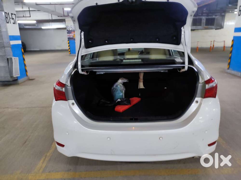 Toyota Corolla Altis 1.8 J Plus, 2015, Petrol