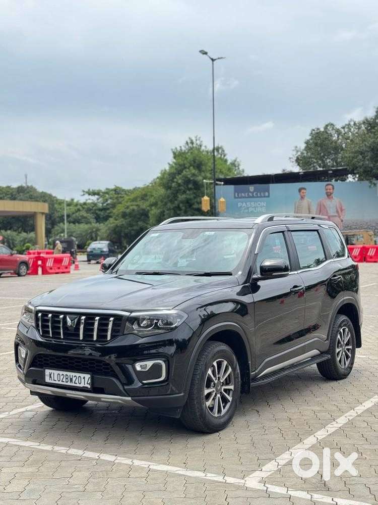 Mahindra Scorpio N Z8 Petrol At 7 Str, 2024, Petrol