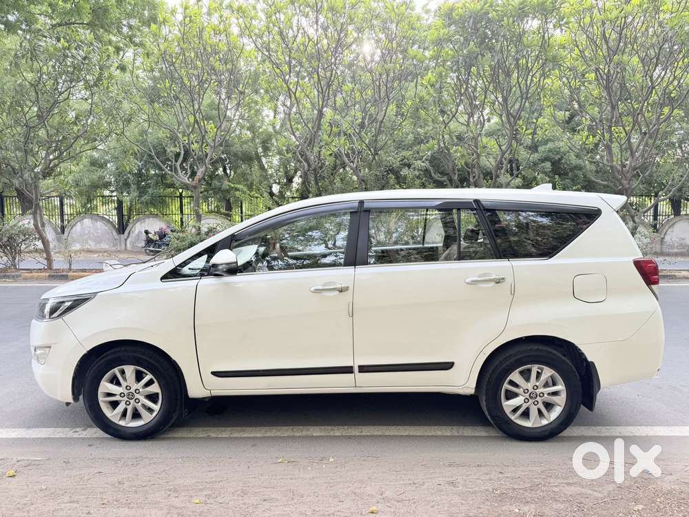 Toyota Innova Crysta 2.8 Gx At 8s, 2020, Diesel