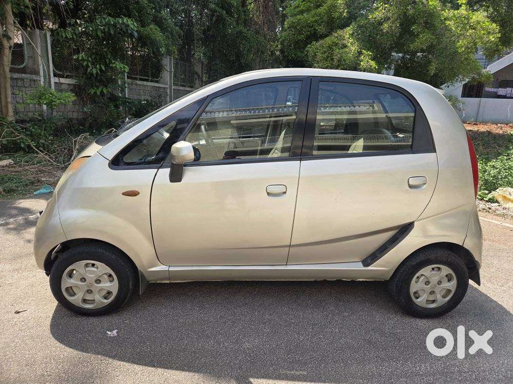 Tata Nano Xe, 2012, Petrol