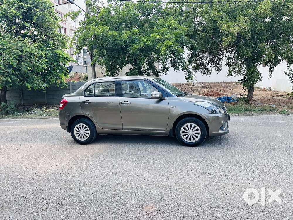 Maruti Suzuki Swift Dzire Vxi Optional, 2016, Petrol