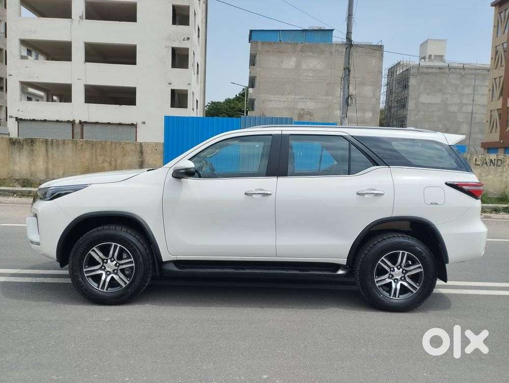 Toyota Fortuner 4x2 At 2.7 Petrol, 2026, Petrol