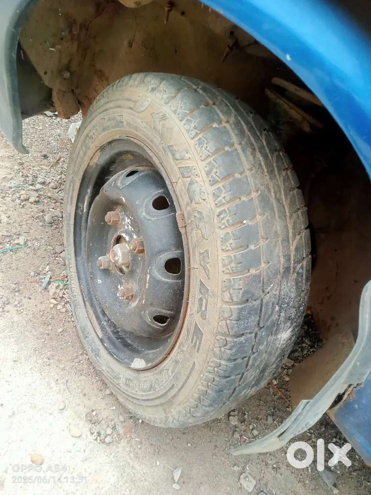 Maruti Suzuki 800 2000 Year