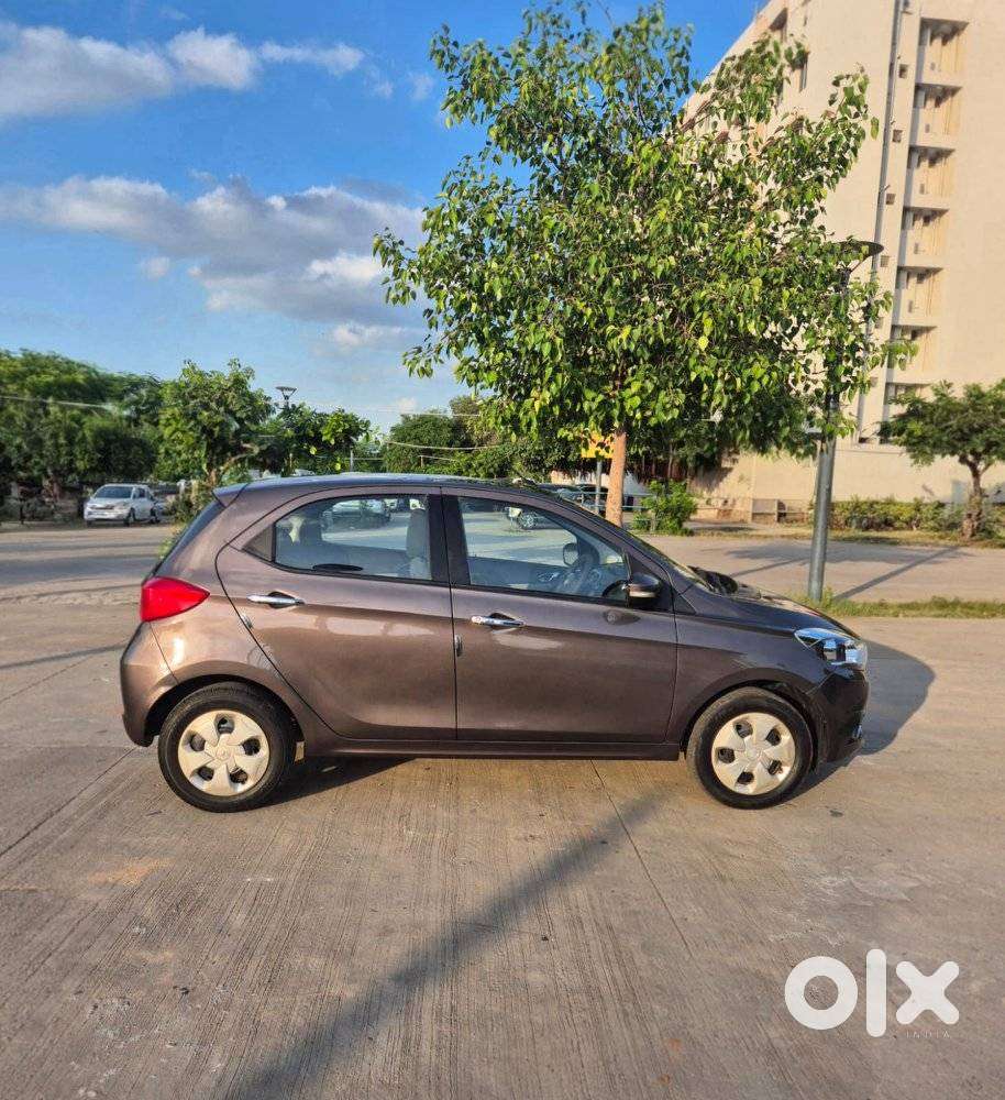 Tata Tiago 1.2 Revotron Xz Wo Alloy, 2018, Petrol