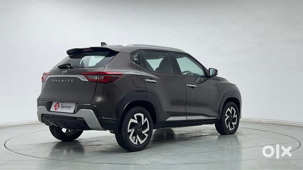 Nissan Magnite 1.0 Xv, 2022, Petrol