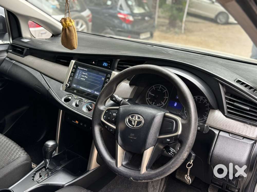 Toyota Innova Crysta