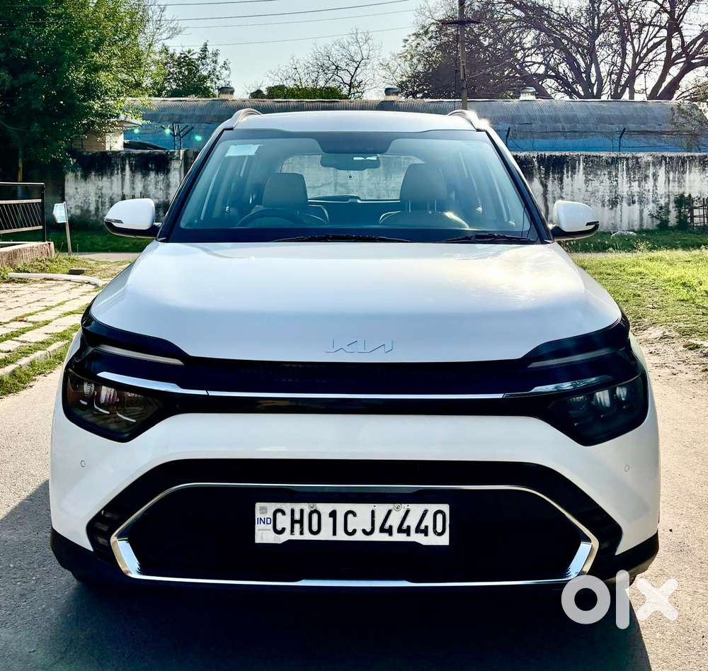 Kia Carens 1.5 Luxury Plus Diesel At 6 Str, 2022, Diesel