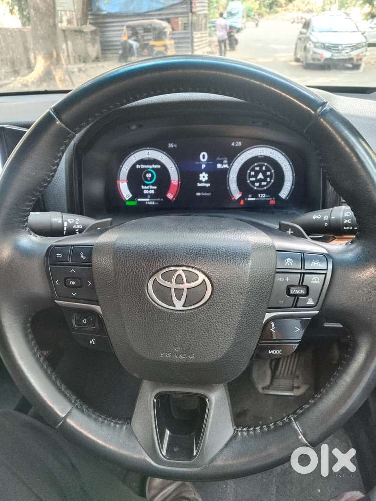 Toyota Camry Hybrid, 2025, Petrol