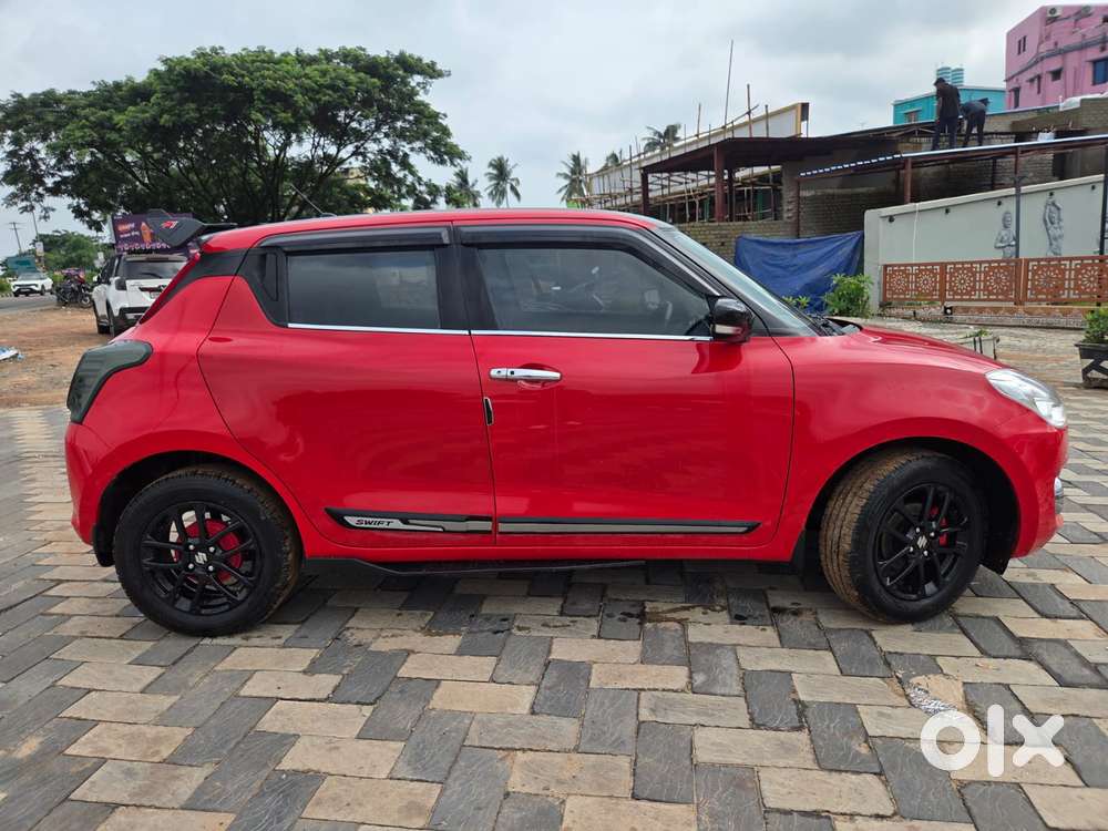 Maruti Suzuki Swift 1.3 Zxi, 2024, Petrol