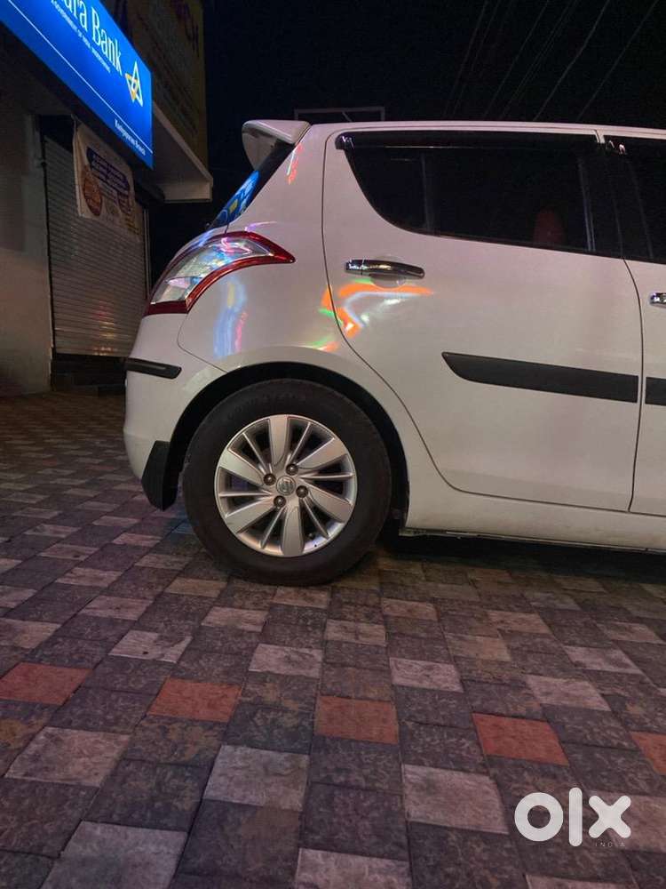 Maruti Suzuki Swift Zxi 2017