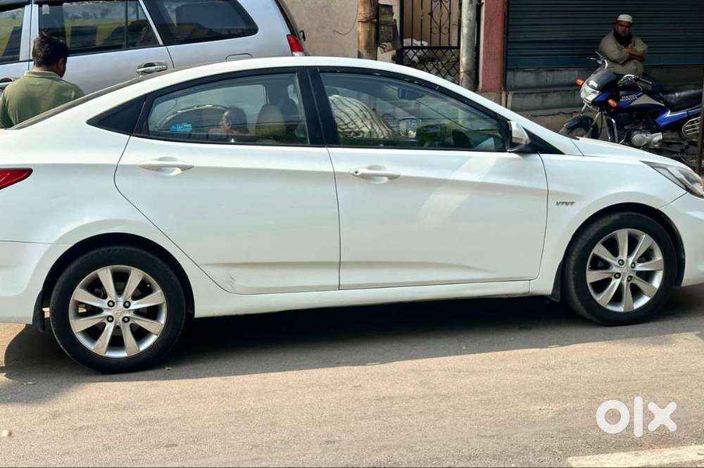Hyundai Verna Near Condition