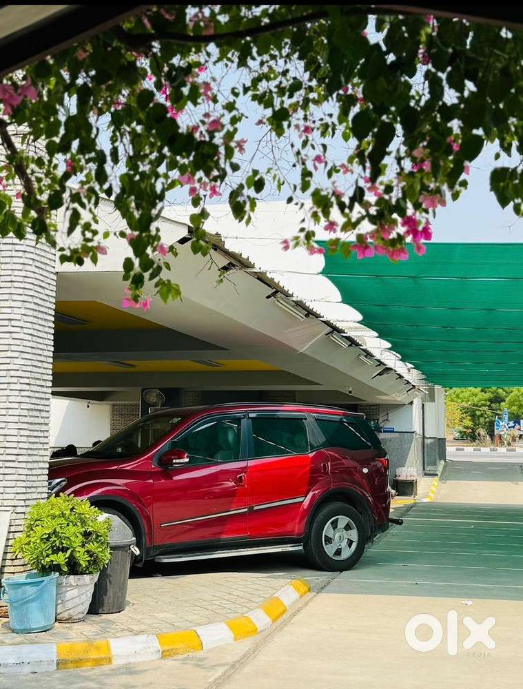 Mahindra Xuv500 W7