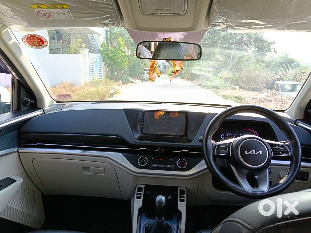 Kia Carens 1.5 Premium 7 Str, 2022, Petrol